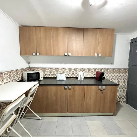 Cost Arroios Лиссабон